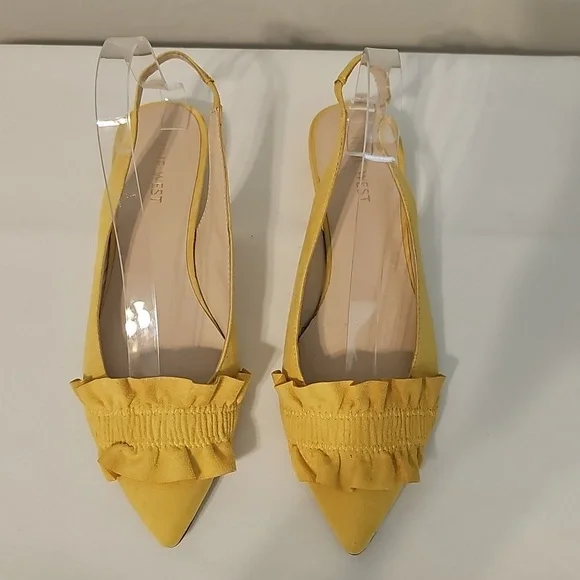 Nine West Yellow Ruffled Women's Slingback Shoes - Picture 2 of 4